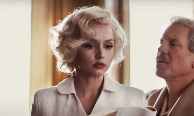 النجمة الأمريكية مارلين مونرو