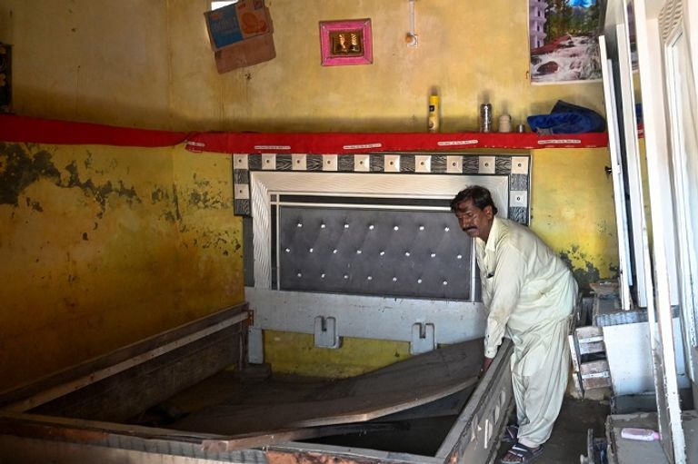 ما تبقى من مهر ابنة الباكستاني مريد حسين