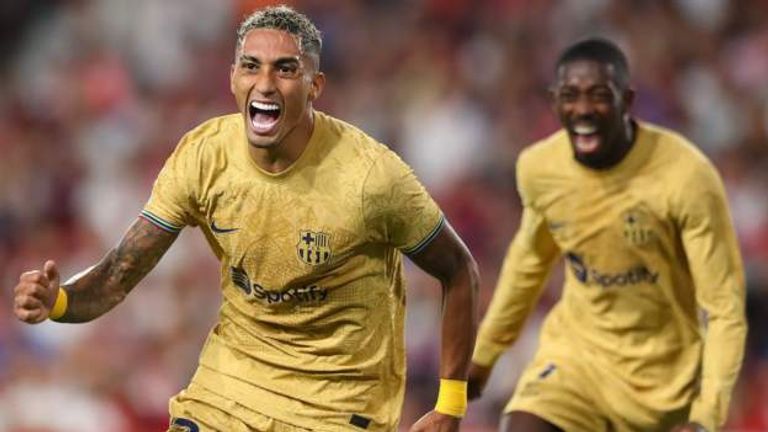 ديمبلي ورافينيا نجما برشلونة