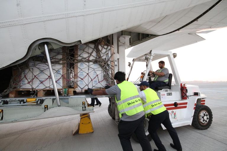 أولى طائرات المساعدات الإنسانية تنطلق من دبي إلى باكستان