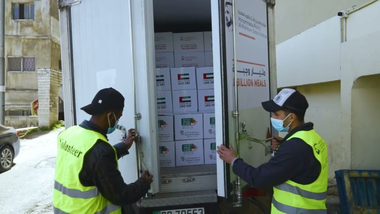 توزيع وجبات حملة المليار وجبة - أرشيفية