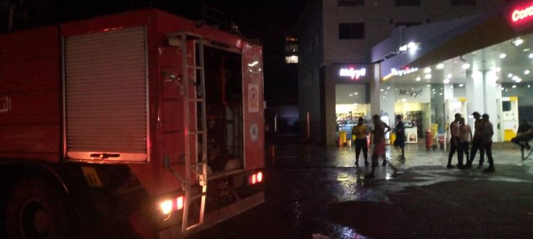 جانب من الحريق