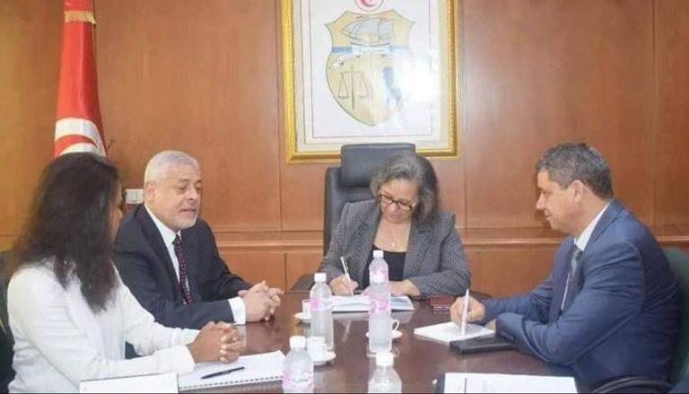 وزيرة الصناعة التونسية تشرف على اجتماعمشروع إنجاز محطّة إنتاج الكهرباء