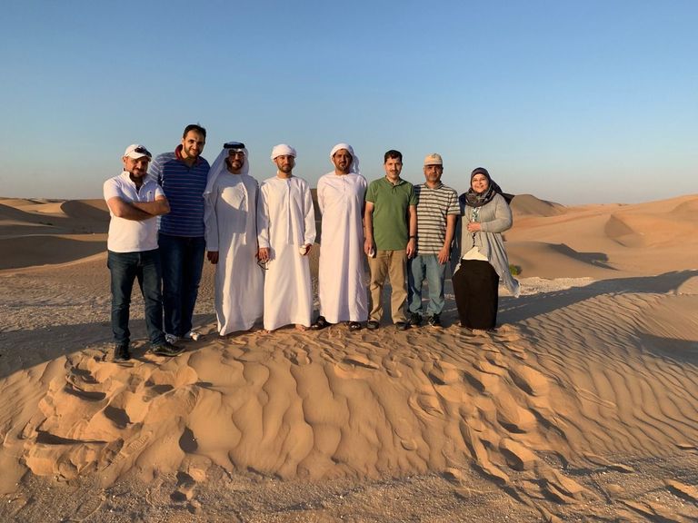 الزخات المكتشفة من صحراء أبوظبي