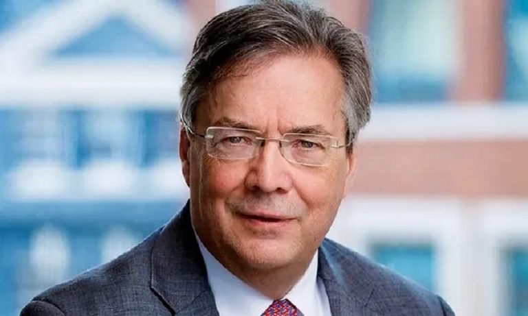 الدائرة المقربة لرئيسة الوزراء البريطانية الجديدة