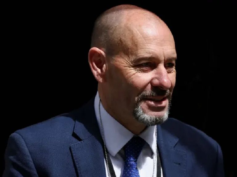 الدائرة المقربة لرئيسة الوزراء البريطانية الجديدة