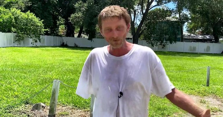  تمساح يقطع ذراع أمريكي