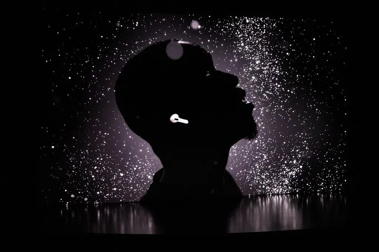 تيم كوك المدير التنفيذي لأبل خلال المؤتمر السنوي للشركة