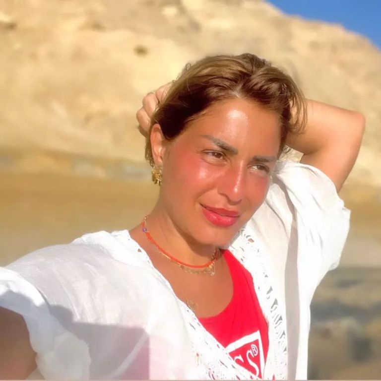 الفنانة منة فضالي