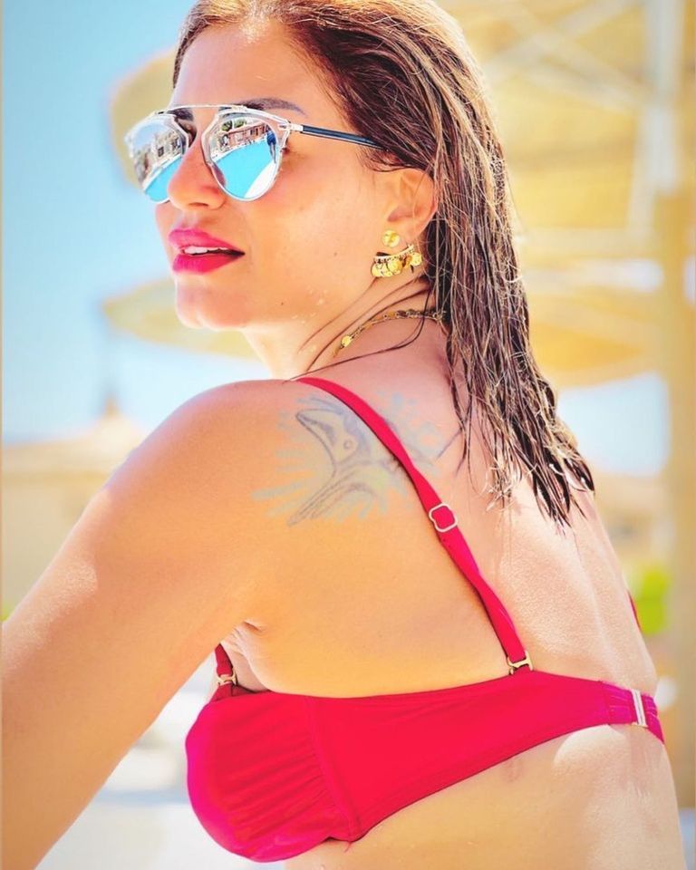 الفنانة منة فضالي