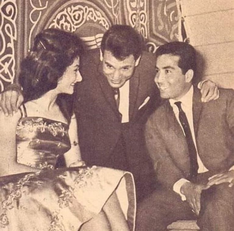 الفنانة لبلبة تستعرض جمالها