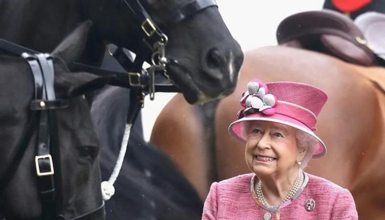 الخيول كانت عشق الملكة إليزابيث الأثير