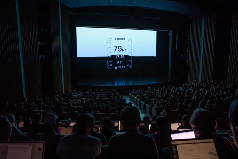 ساعة أبل Apple Watch Ultra مؤتمر أبل 2022