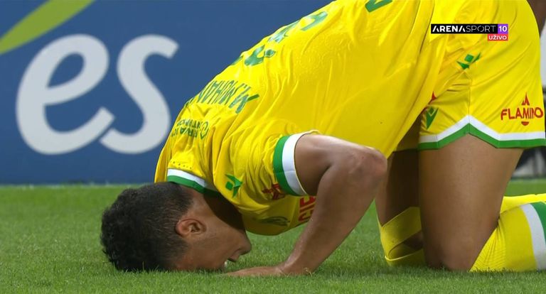 احتفال مصطفى محمد