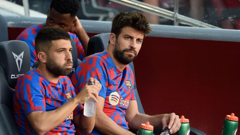 بيكيه تشافي وبيكيه