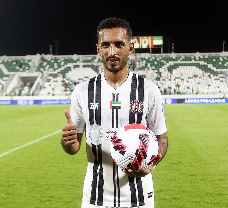 علي مبخوت قائد الجزيرة هداف الدوري الإماراتي علي مبخوت نجم فريق الجزيرة الإماراتي