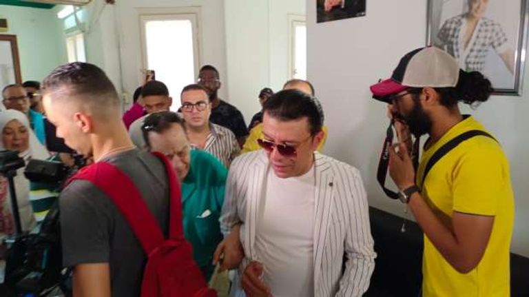 الفنان المصري مصطفى كامل