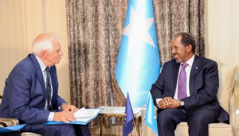 الرئيس الصومالي يلتقي بوريل