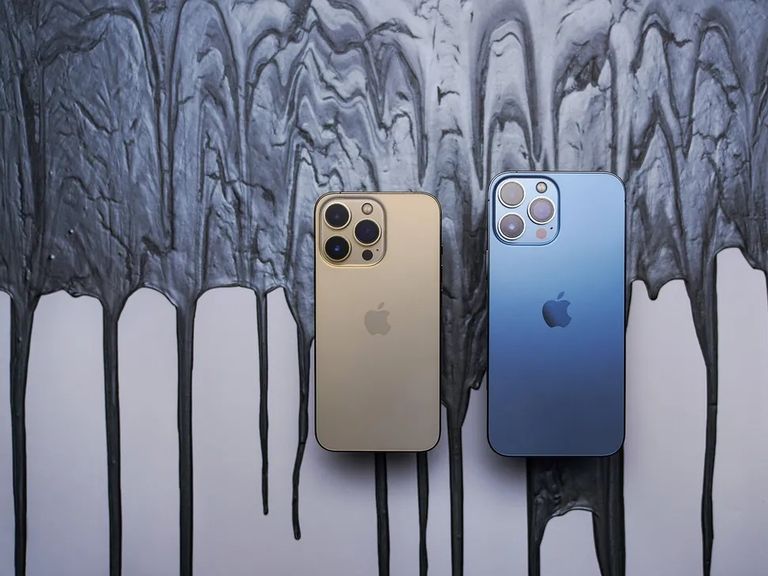 آيفون 12 برو وآيفون 12 بروماكس 2020 إصدار آيفون 2007