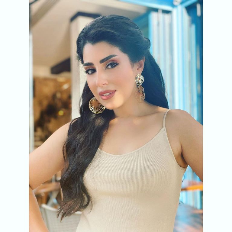 الفنانة أيتن عامر