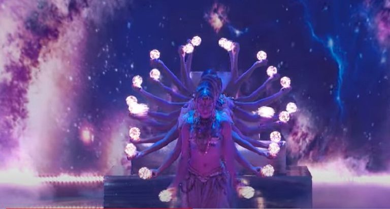 جانب من العرض الأخير لفرقة مياس