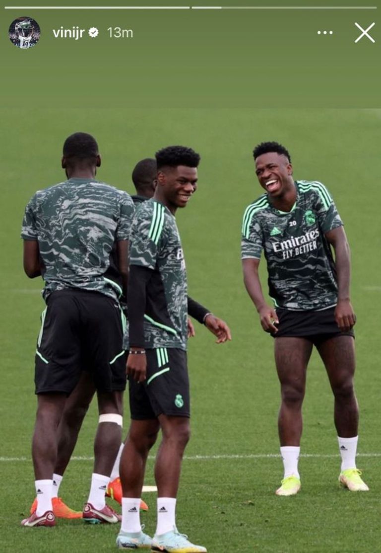 صورة فينيسيوس بايرن ميونخ ضد برشلونة