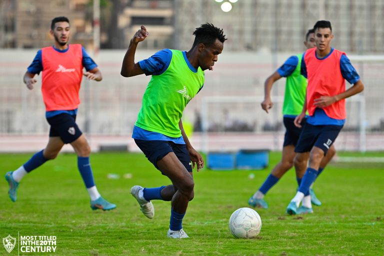 المالي أليو ديانج لاعب الأهلي المصري