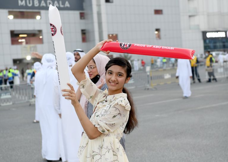 الحضور الجماهيري في مباراة الجزيرة والعين