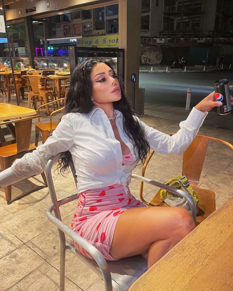 هيفاء وهبي في إطلالتها الأخيرة هيفاء وهبي في إطلالتها الأخيرة