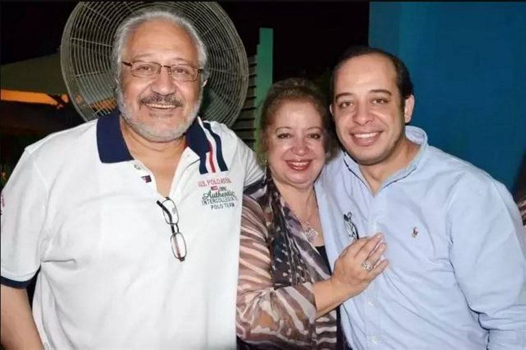 خالد زكي رفقة زوجته قبل رحيلها - أرشيفية