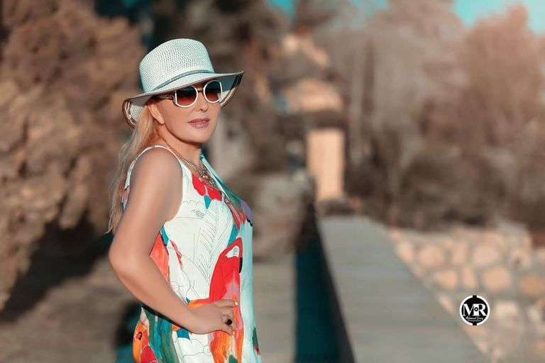 نادية الجندي في أحدث جلسة تصوير