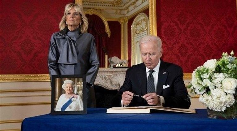 الملكة الراحلة إليزابيث الثانية