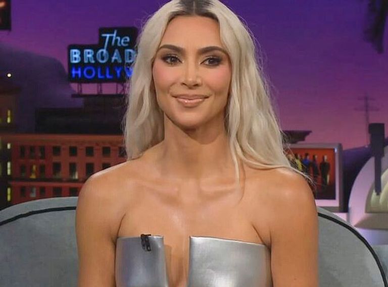 النجمة الأمريكية كيم كارداشيان