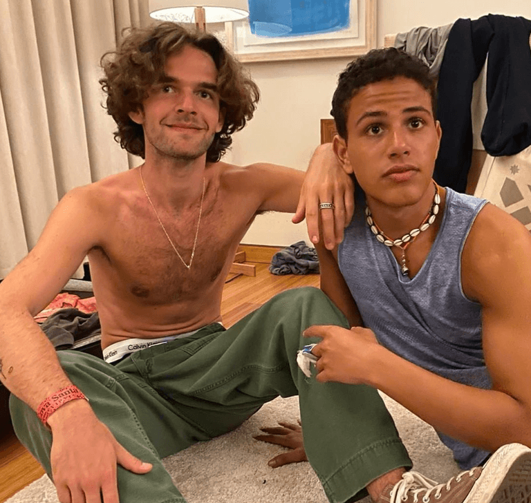 عمرو دياب ونجله عبدالله