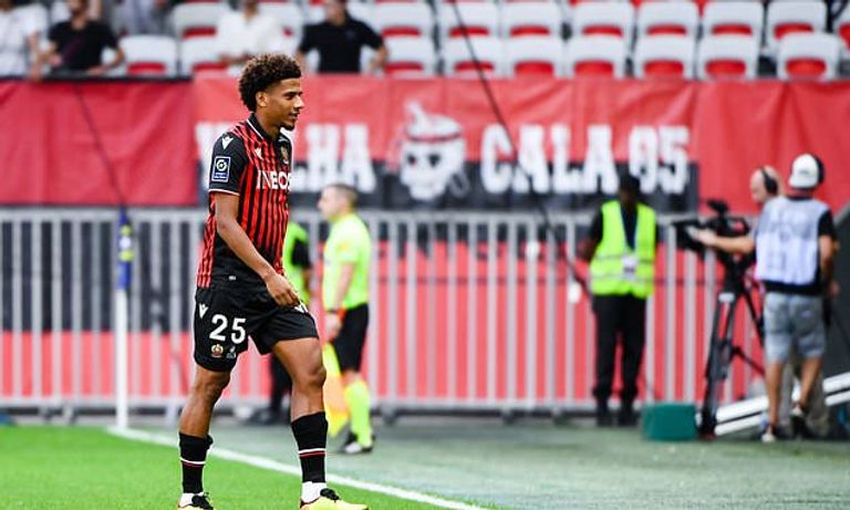 حالات الطرد مستمرة في الدوري الفرنسي