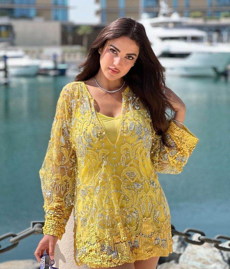 جانب من الإطلالات الصيفية للنجمات