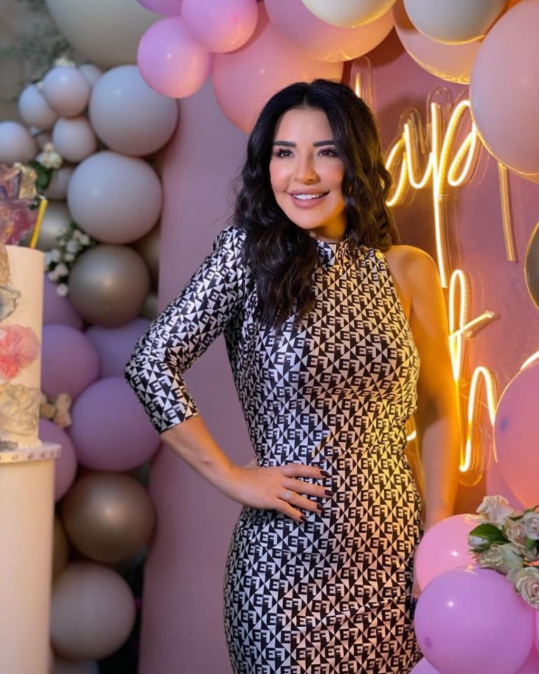 جانب من الإطلالات الصيفية للنجمات