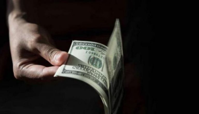 تعاملات الدولار الأمريكي في البنوك المصرية