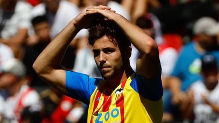 نيكو جونزاليس لاعب برشلونة المُعار إلى فالنسيا