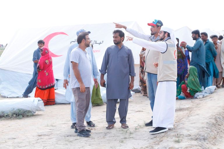 جانب من المساعدات الإماراتية إلى باكستان