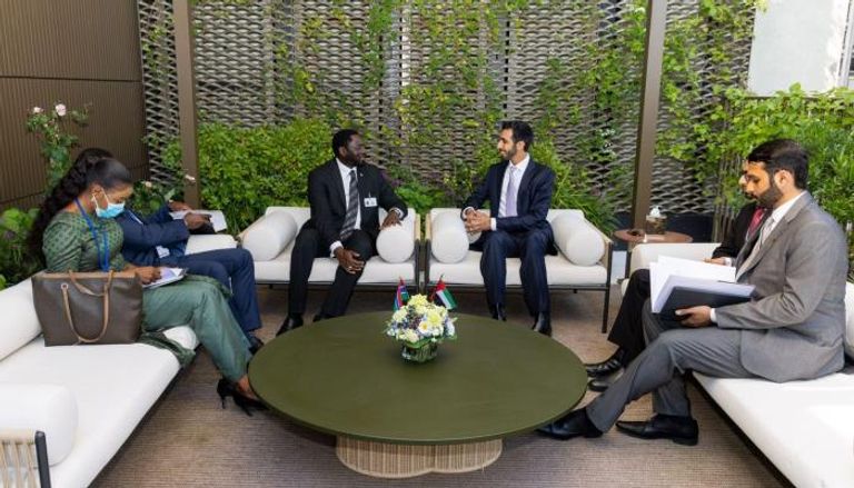 الشيخ شخبوط بن نهيان آل نهيان خلال اجتماعه مع وزير خارجية بوتسوانا 