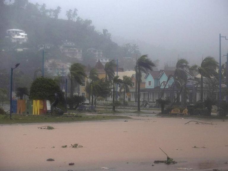 الإعصار خلف دمارا واسعا