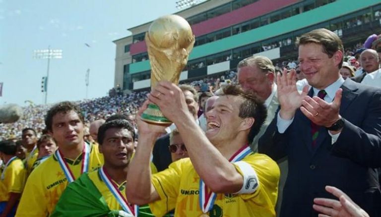 البرازيلي دونجا بطل كأس العالم 1994