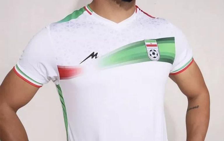 قميص منتخب إيران في كأس العالم 2022 الكل في انتظار كأس العالم