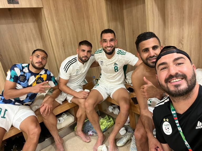 نبيل بن طالب إسلام سليماني نجم منتخب الجزائر