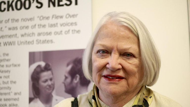 الممثلة لويز فليتشر