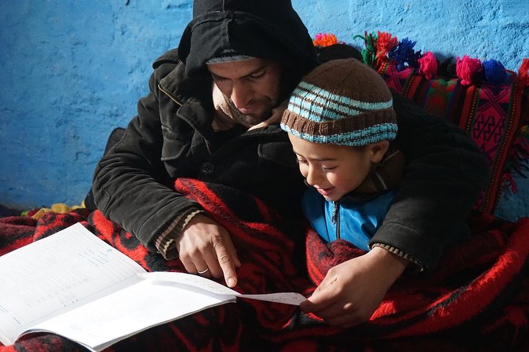 مقطع من فيلم مدرسة الأمل