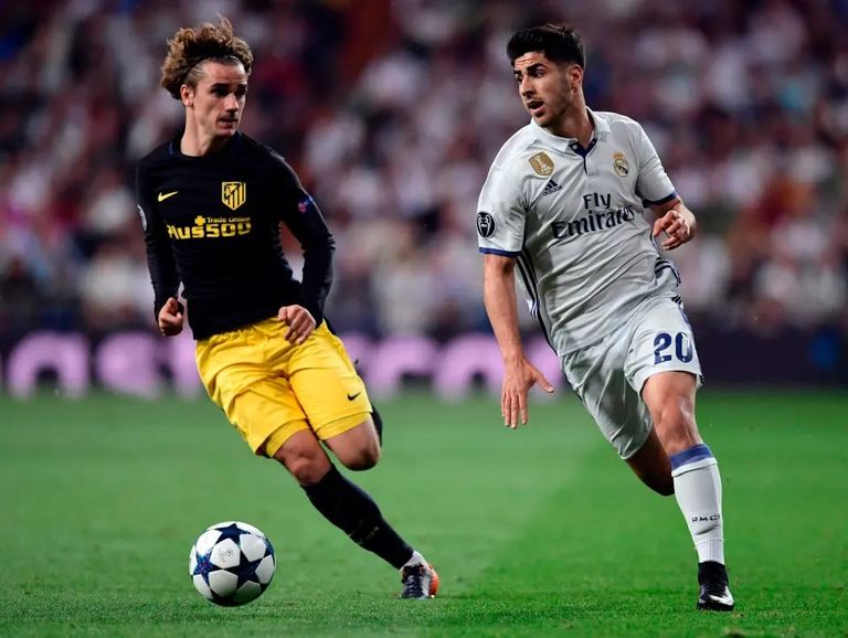 أسينسيو وجريزمان فريق يوفنتوس