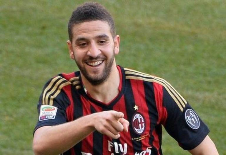عادل تاعرابت بقميص ميلان عادل تاعرابت لاعب النصر الإماراتي الجديد