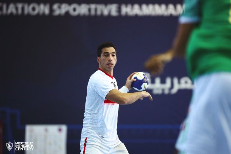أحمد الأحمر نجم فريق الزمالك لكرة اليد